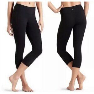 Athleta Women's Black Revelation Crop Capri Workout Activewear Leggings Size XS